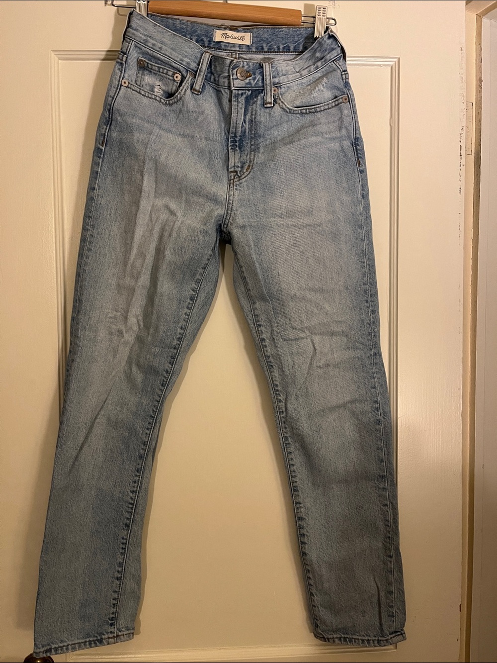 Madewell Straight-Leg Jeans in Light Wash Blue